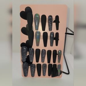 HAND PAINTED PRESS ON NAILS, REFLECTIVE GLITTER, LONG COFFIN, 24 NAILS